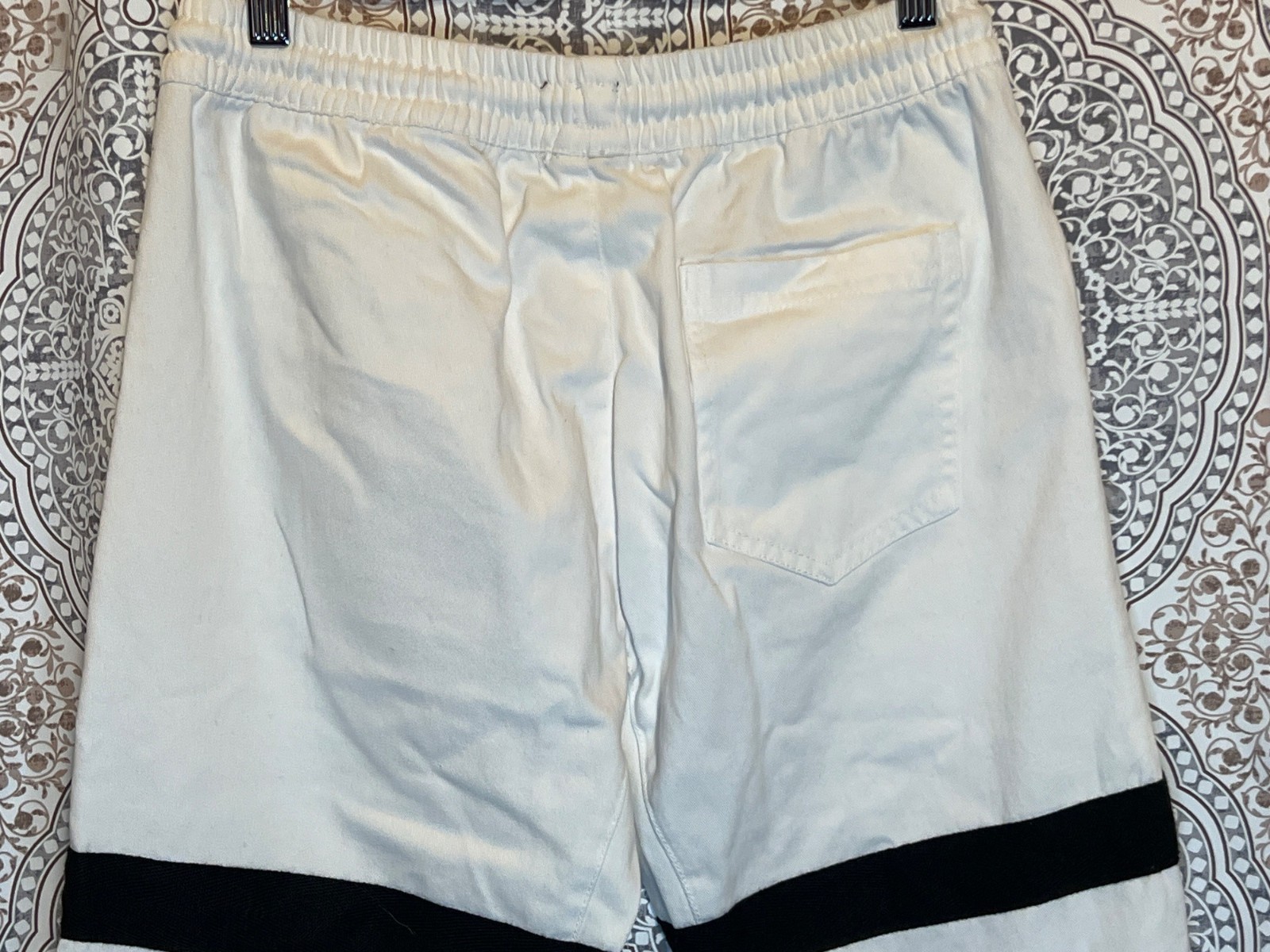 Henry & William Mens Small White Jogger Jeans W/ Black Stripe Detail