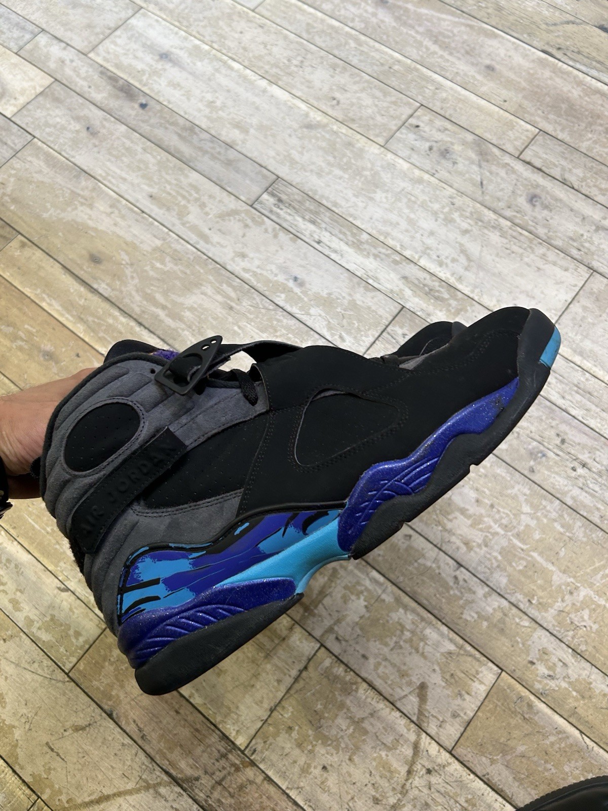 Size 13 – Jordan 8 Retro Aqua 2015