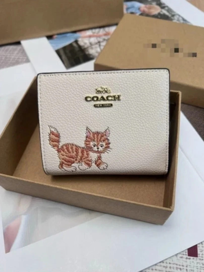 Snap Wallet with Dancing Kitten Cat CC472 White Outlet New