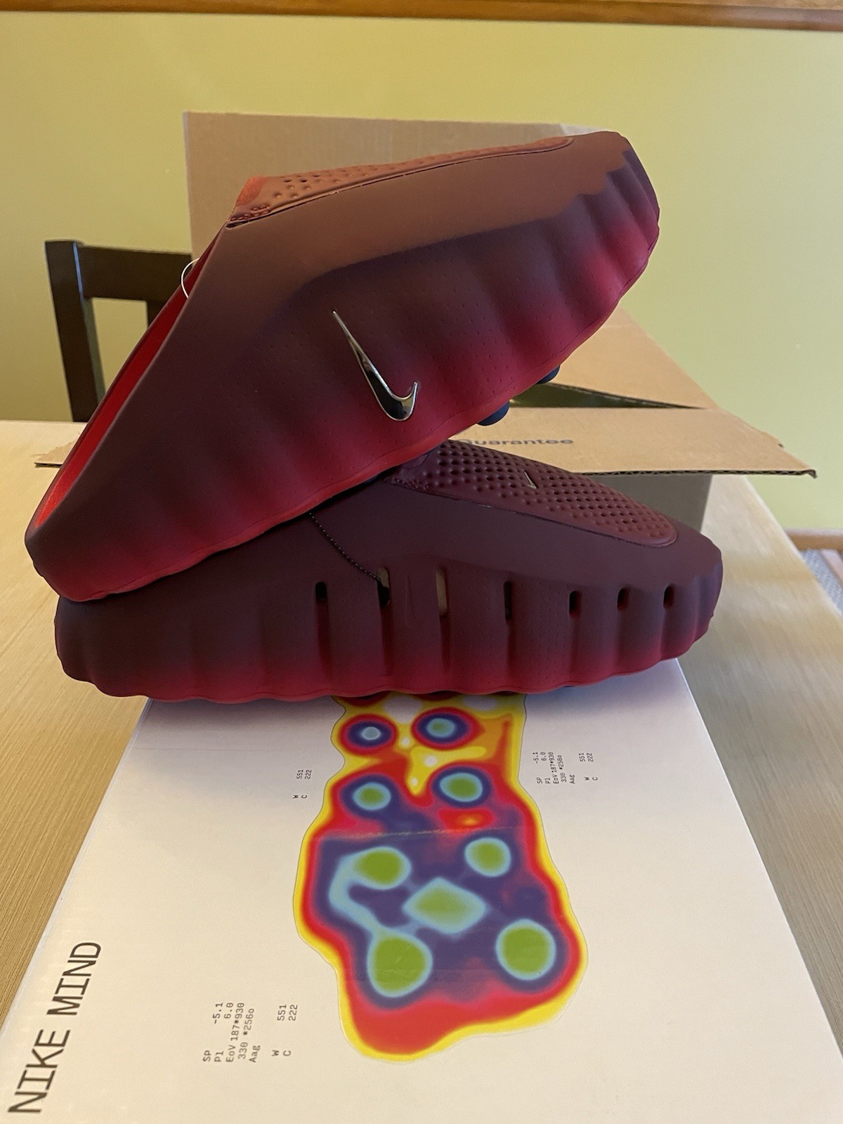 Nike Mind 001 Men’s Slides Team University Red US 9 HQ4307-601 DAMAGED Box
