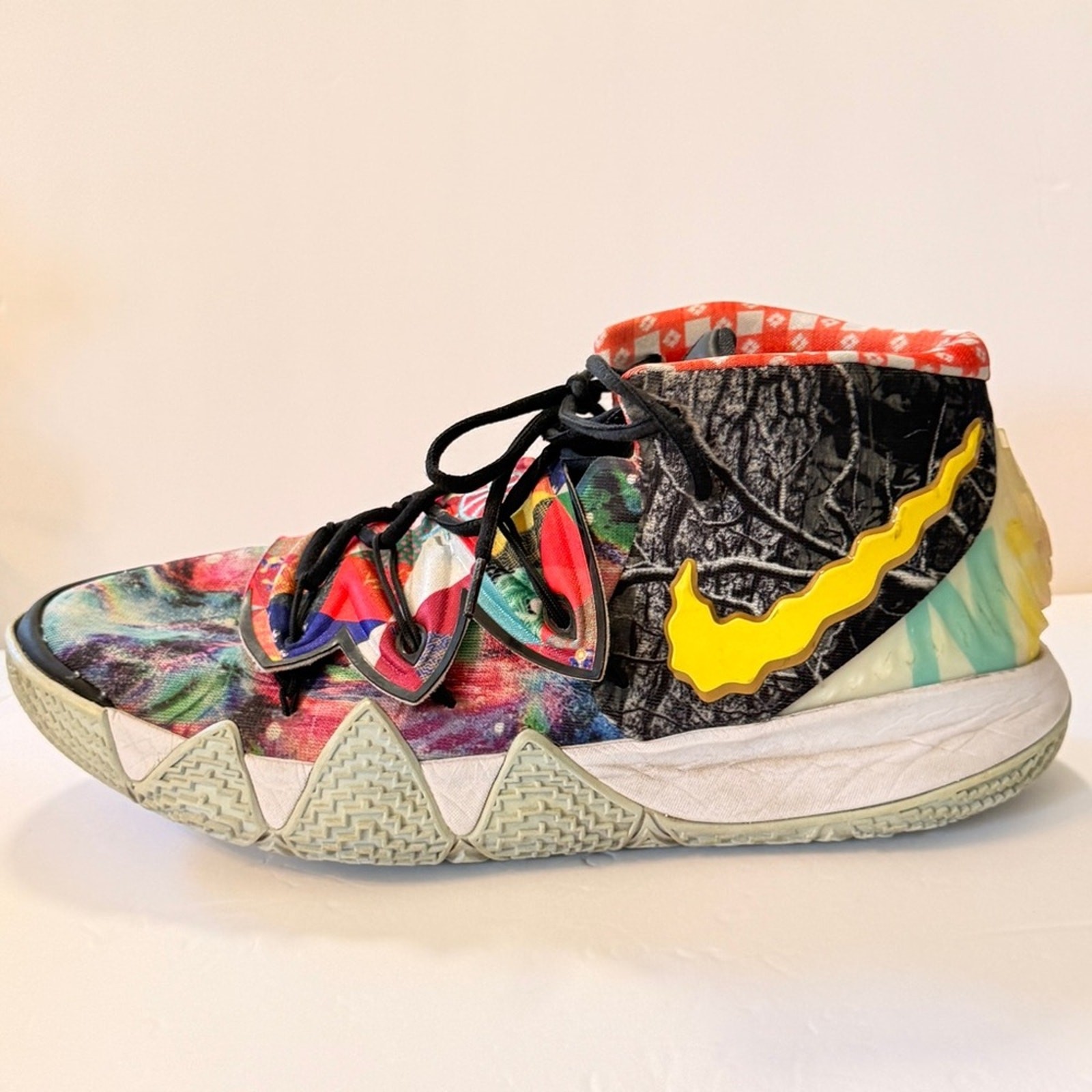 Nike Kybrid S2 Best Of Kyrie Irving Pineapple What The Sneakers (Size 13.5 Men)