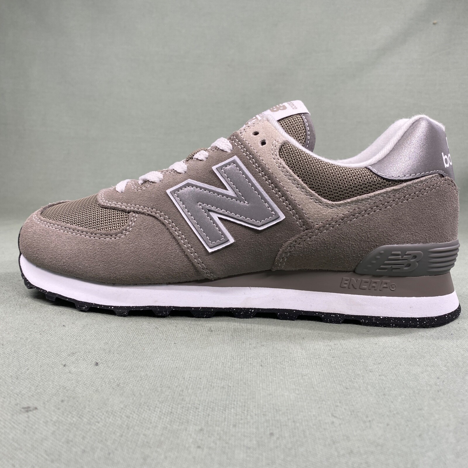 New Balance NB 574 Core Pack Grey US Size 8.5 ML574EVG Grey/White Sneaker