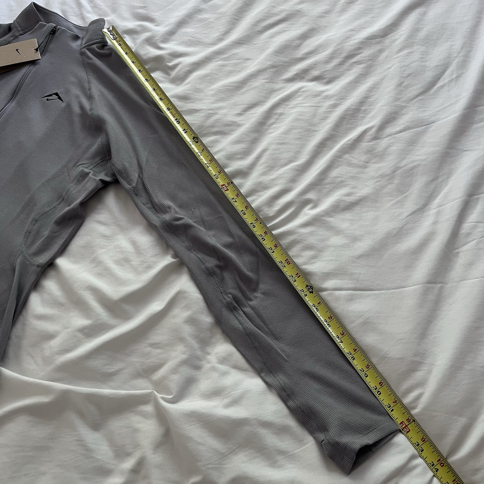 Nike Trail Running Top Men’s Small Grey Dri-FIT 1/2-Zip Lightweight Performance