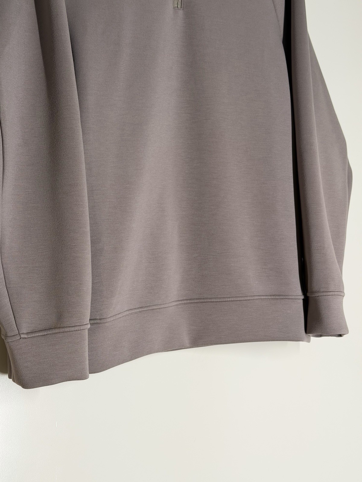 Lululemon Smooth Spacer Quarter Zip – Warm Ash Grey – Men’s Size Small (S)