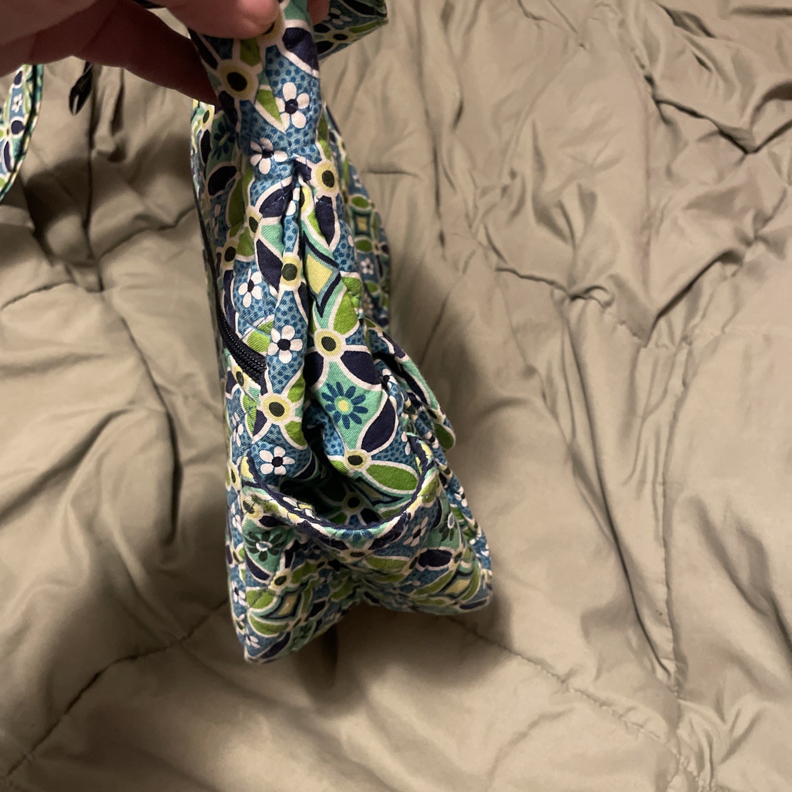 Vera Bradley Cargo Sling Retired Daisy Daisy Pattern 2008