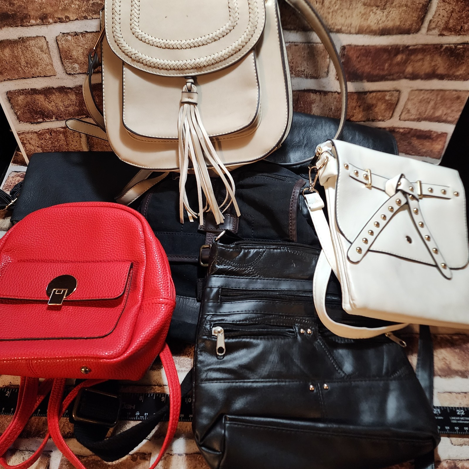 Lot Of 7 Womens Purses Various Materials Size And Colors All 1 Price Crossbody