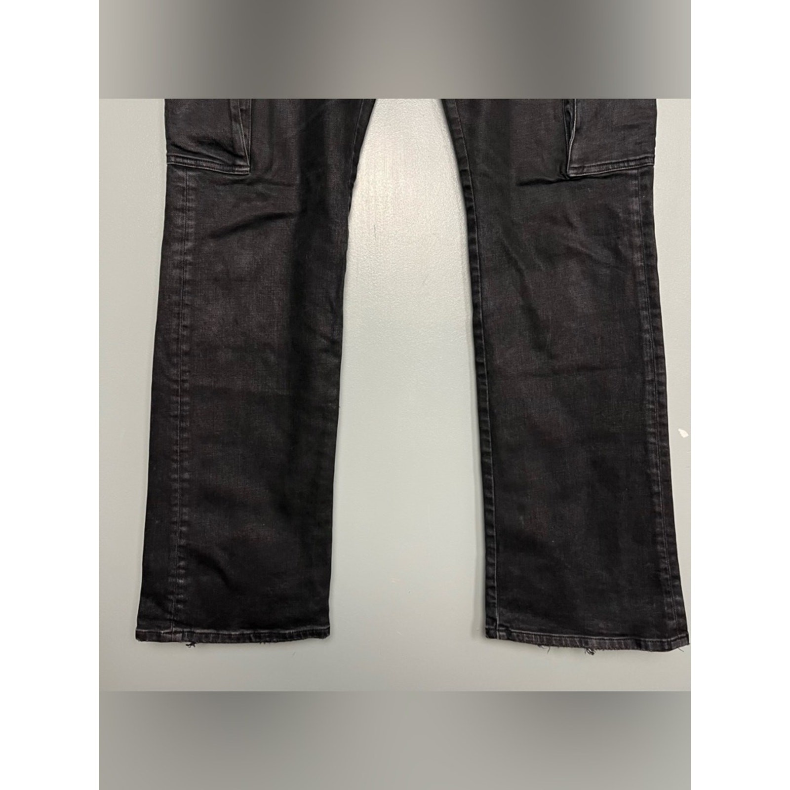 Purple Brand Men’s Cargo Pocket Jean Style P004 Black Denim Straight Leg Size 38