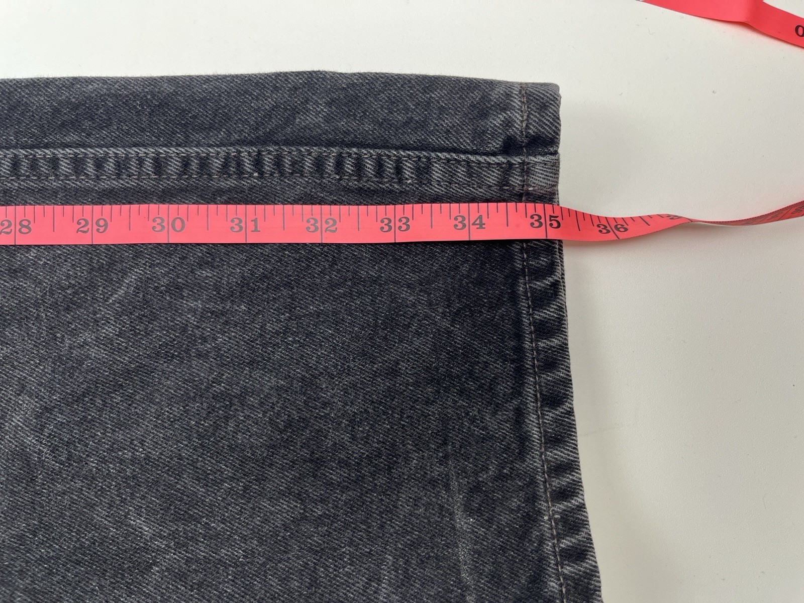 Vintage Levi’s 550 Men’s Black Denim Size 33×36 Relaxed Fit USA Made 90’s Jeans