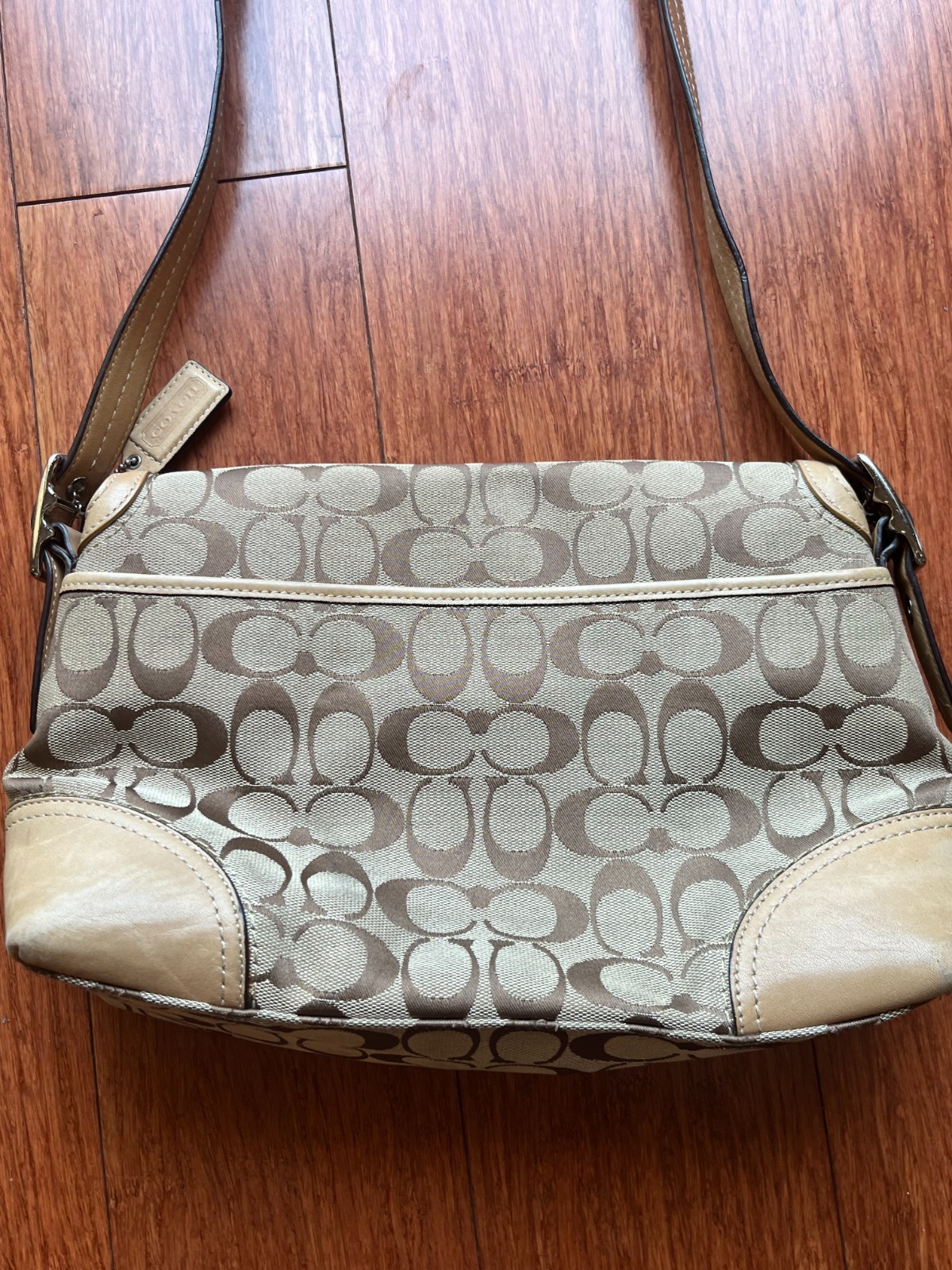 Vintage Coach Hamptons Turn Locking Flap Jacquard F13066-Khaki Tan Leather