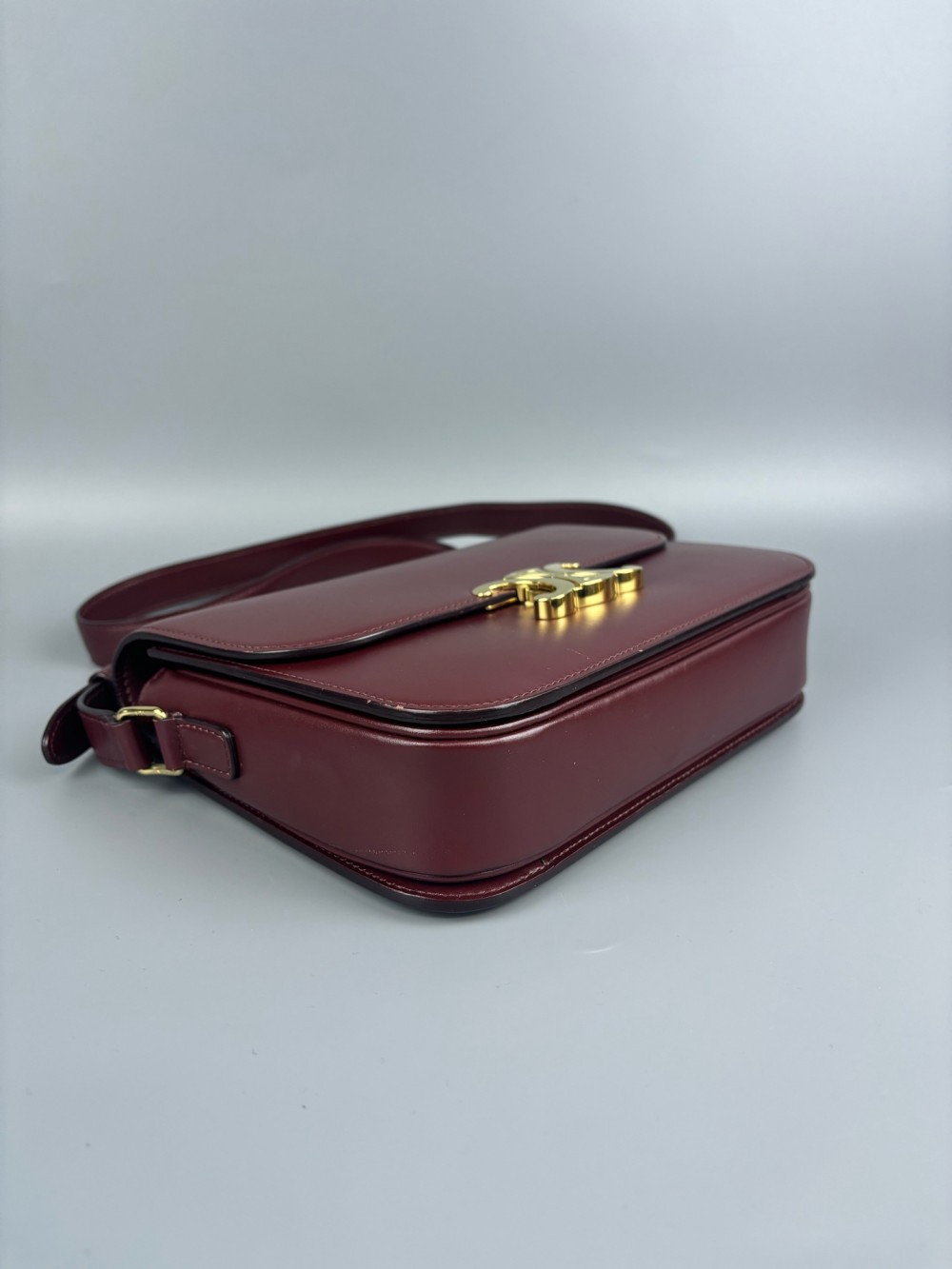 CELINE Arc de Triomphe Tofu Bag, Medium, Burgundy, Leather, Gold Lock