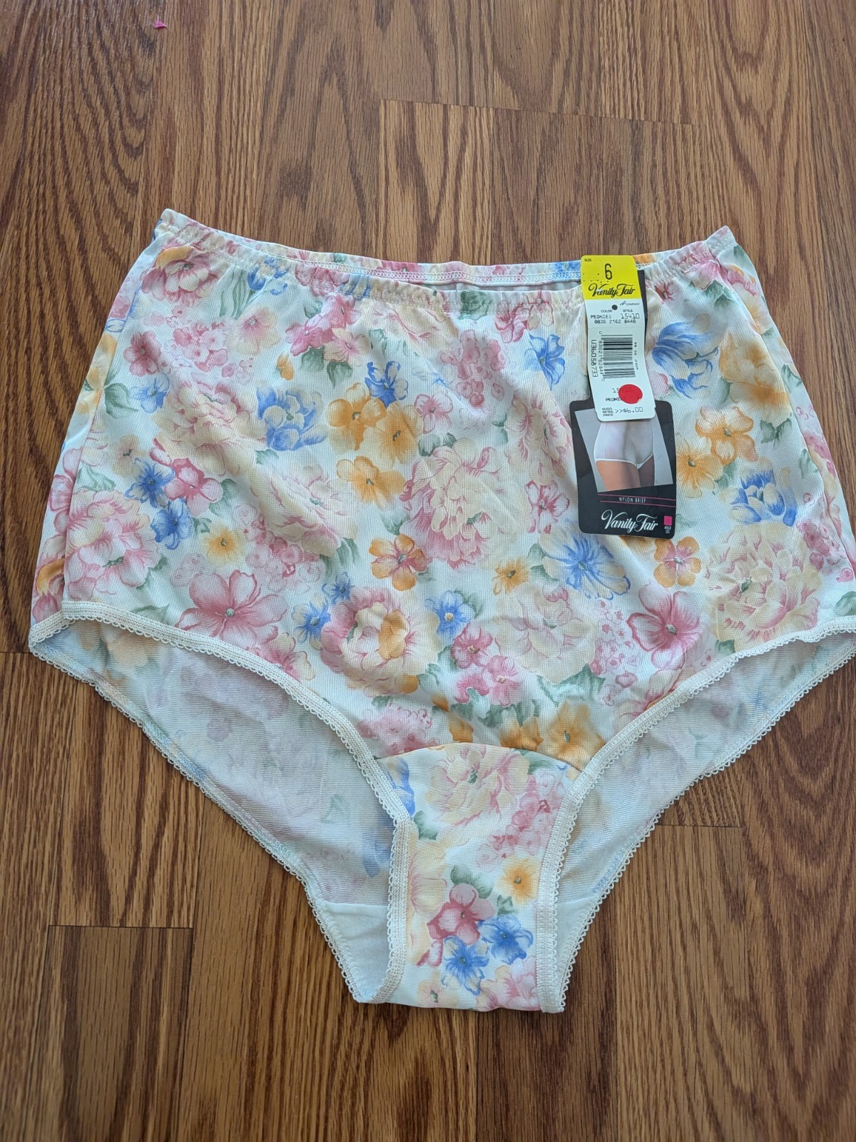 Vintage Vanity Fair Pink Floral Nylon Brief Panties Size 6 Sissy Fem NEW peonies