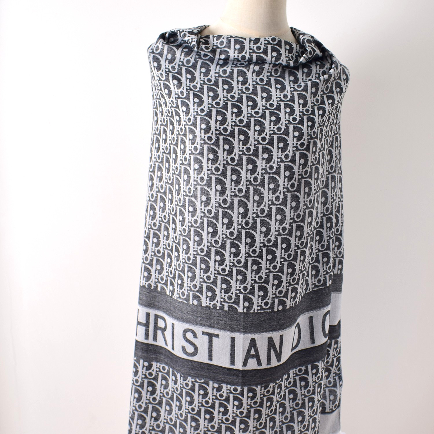 100% Authentic Christian Dior Scarf Shawl Wrap 65shmere 35%Silk Grey Used