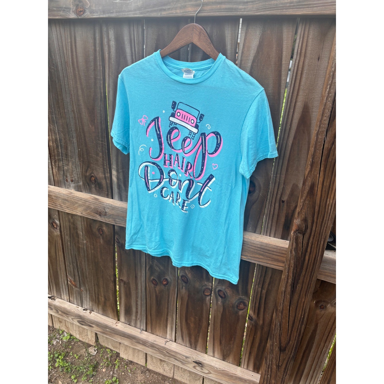 Jeep Hair Don’t Care Graphic T-Shirt Adult Medium Turquoise Blue GOOD CONDITION