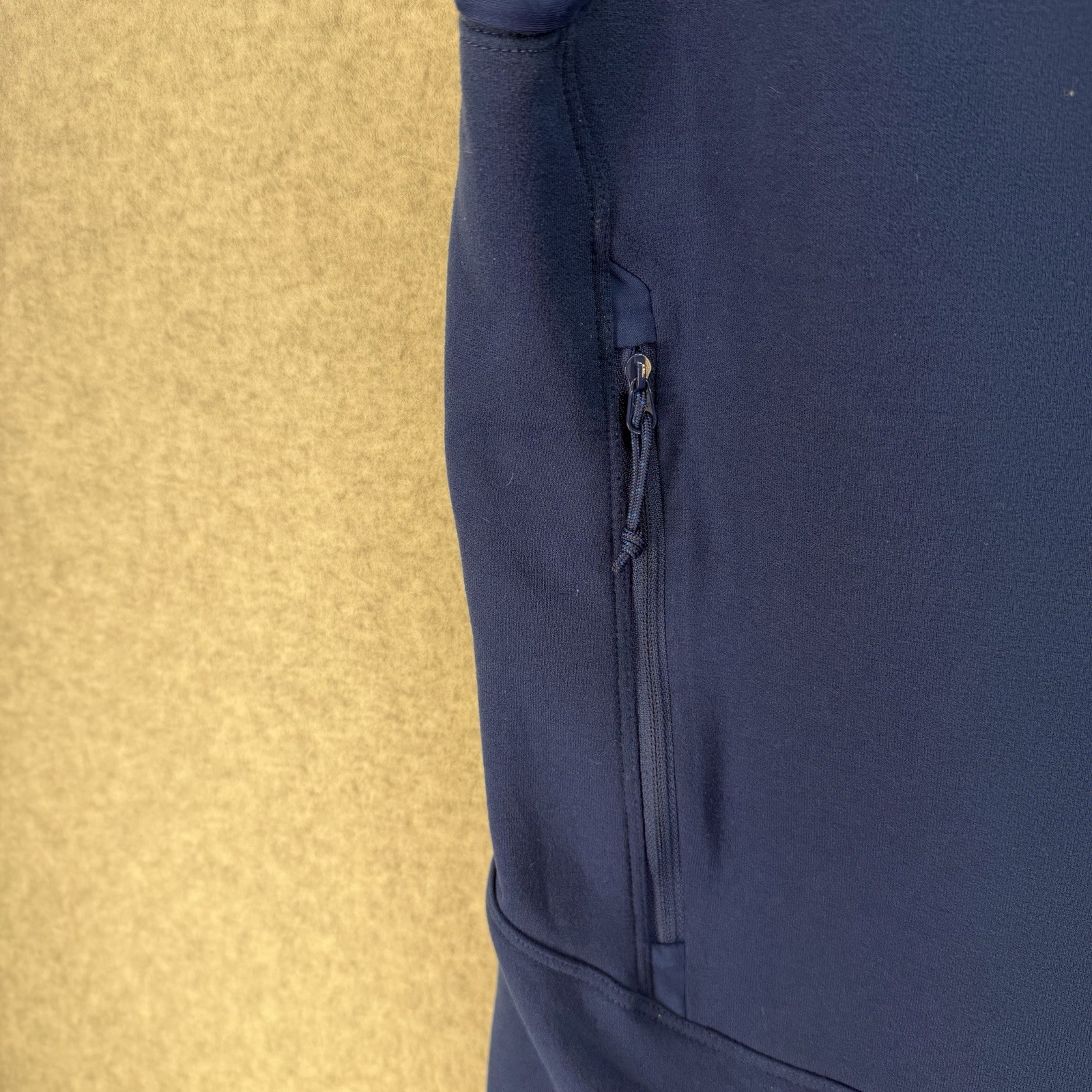 Arcteryx Vest Men M Blue Kyanite Softshell Fleece Lined Hike Sleeveless Jacket