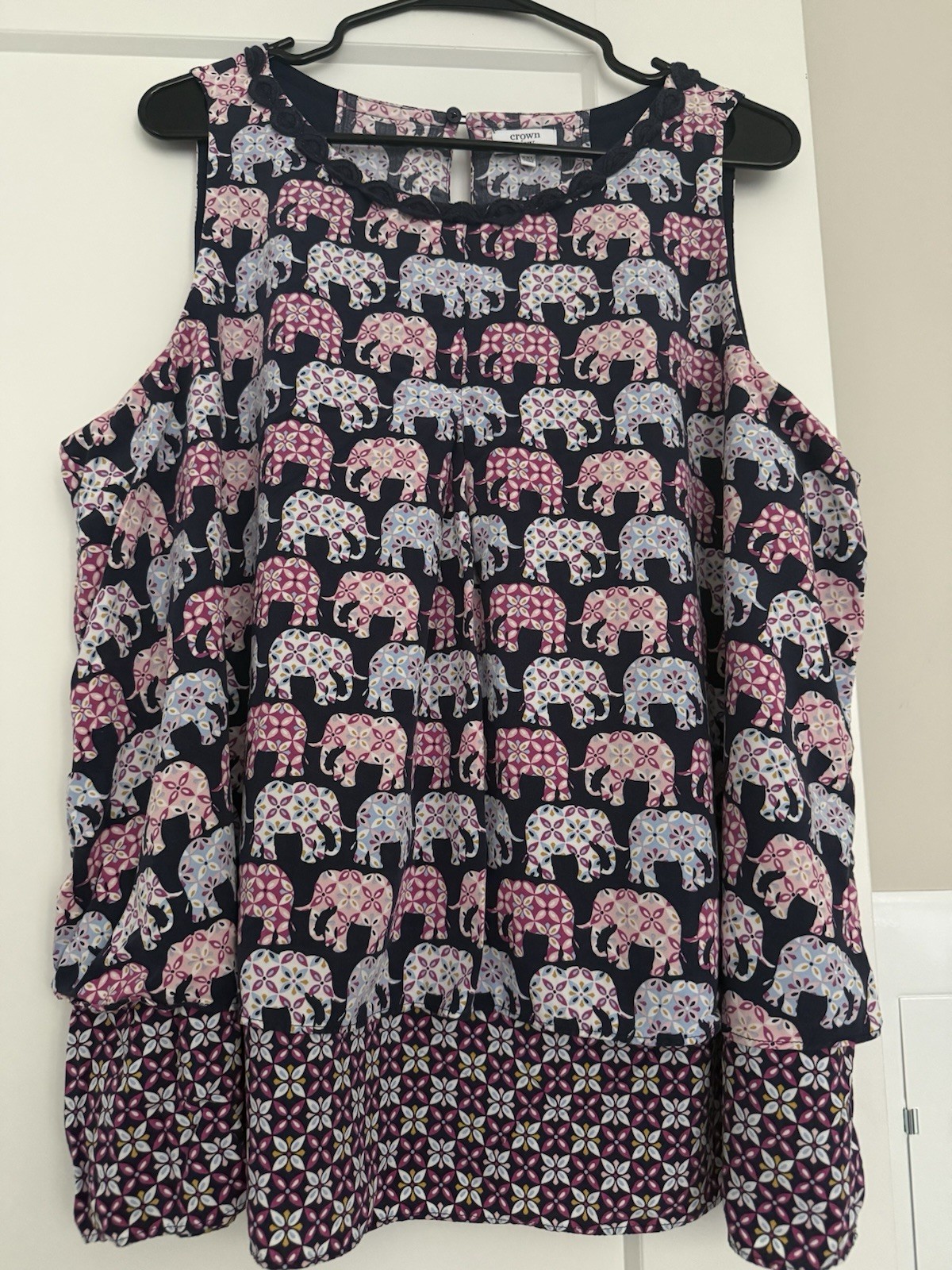 Crown And Ivy XXL Cold Shoulder Blouse Navy Elephant Print Tiered Flowy Top