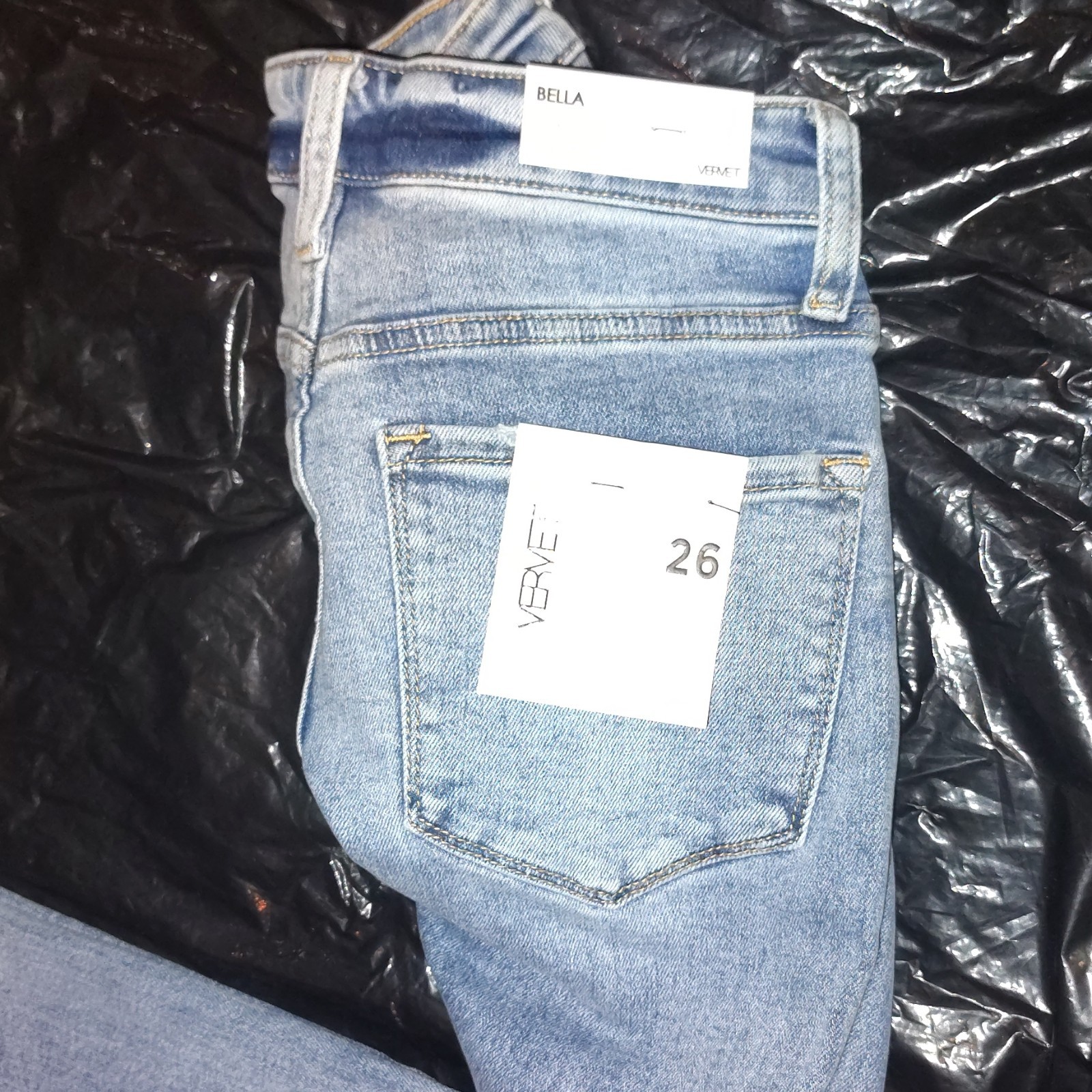 Vervet Women’s Distressed Jeans Light Wash Blue Denim 5-Pocket Button Zip