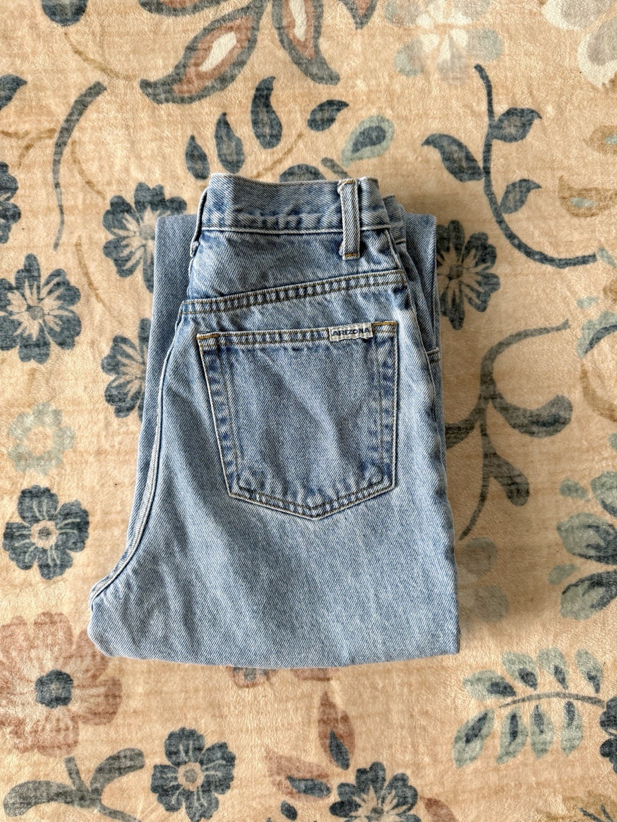 Vintage 90’s Arizona Jean Co. Light Wash Blue Denim Jeans Straight Leg Size 3