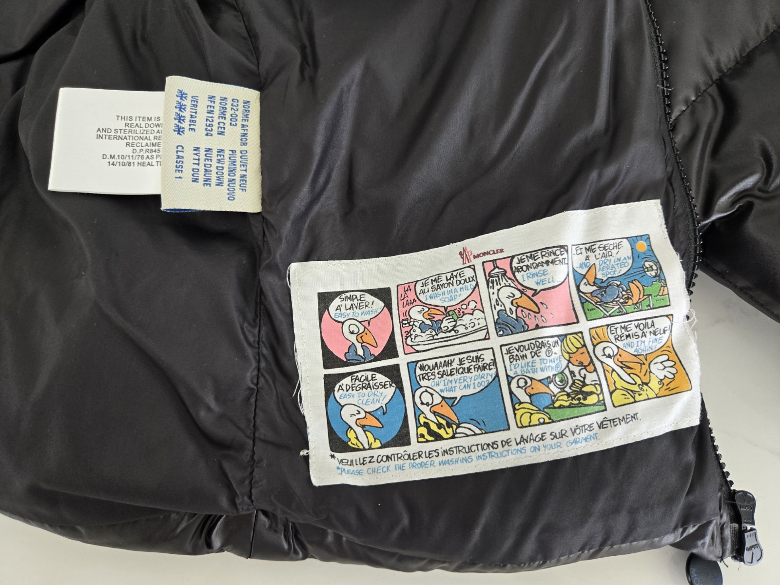 Women`s Moncler Nylon Puffer Jacket Authentic Size 3