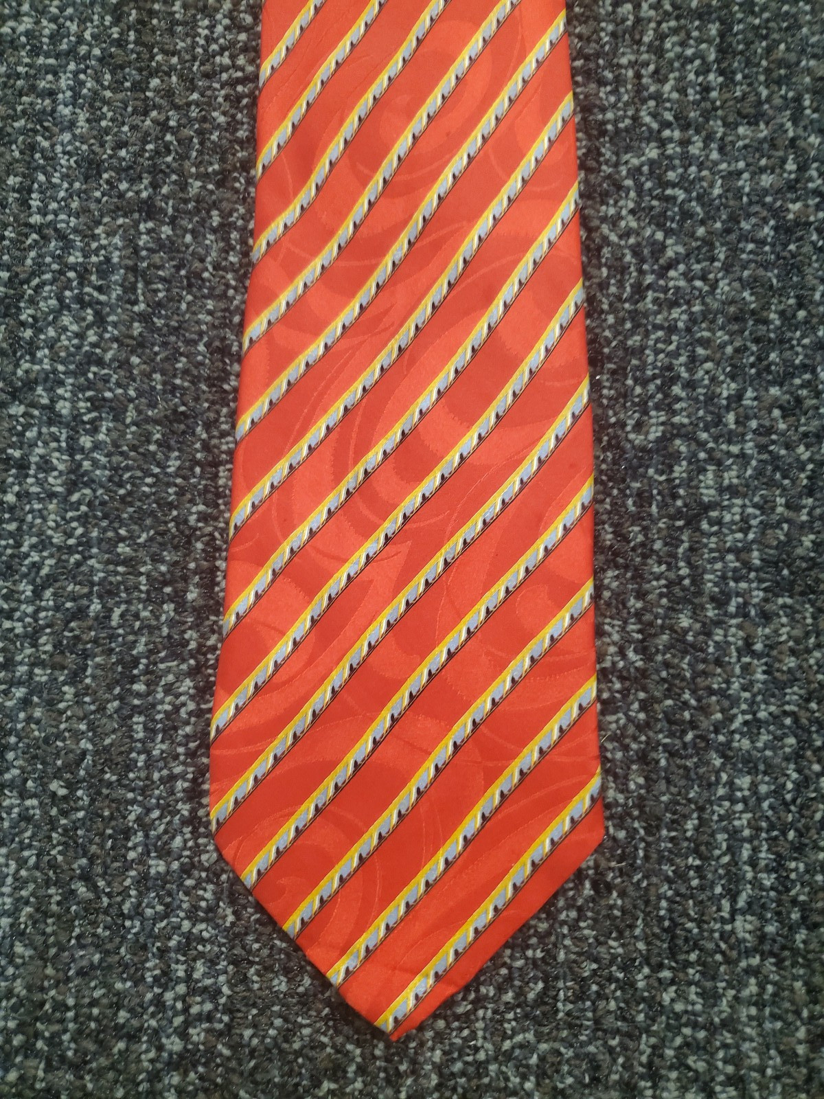 brioni tie silk red stripes diagonal red