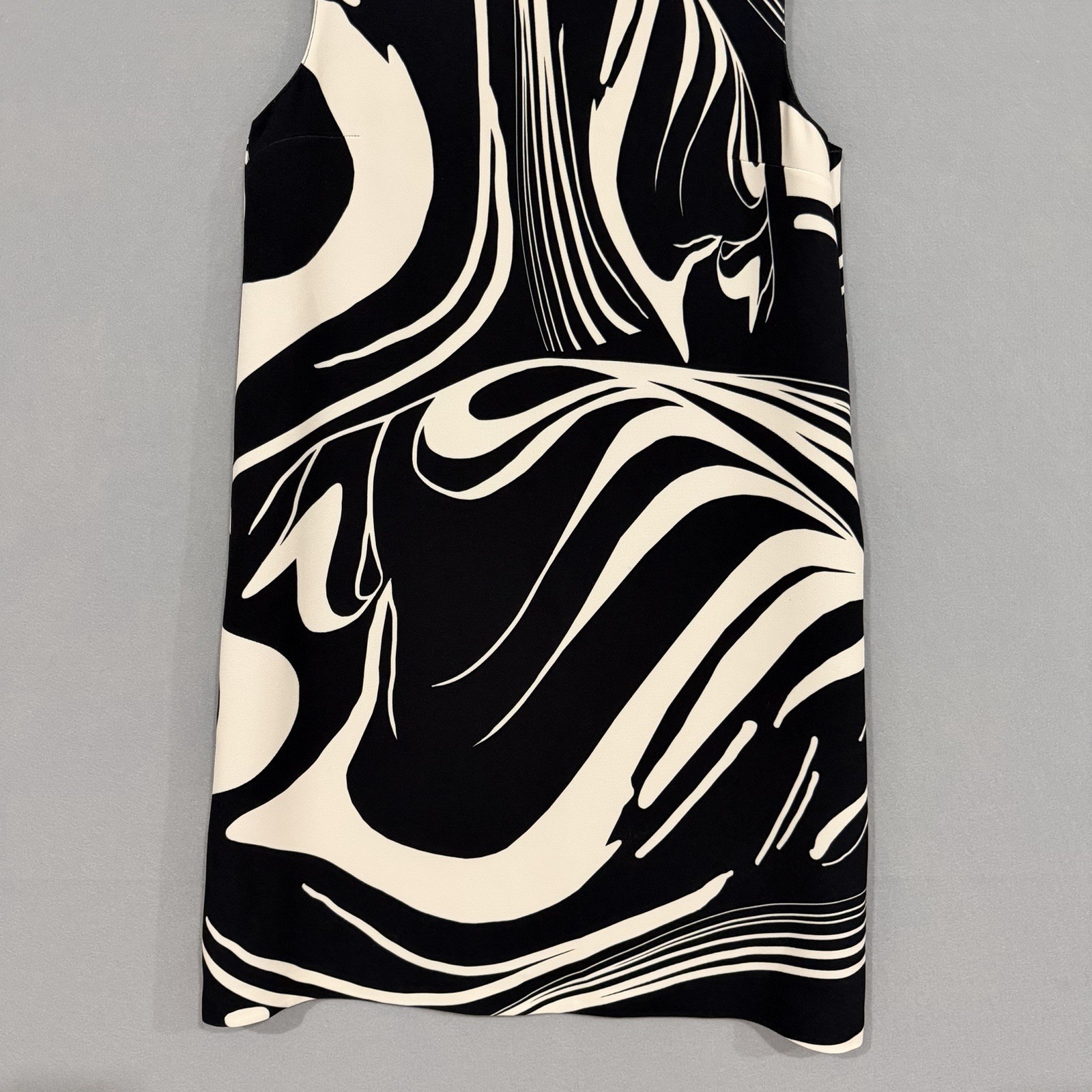 Fuzzi Dress Women’s Size IT 42 US 6 Black Two-Tone Sleeveless Mini Crepe Dress