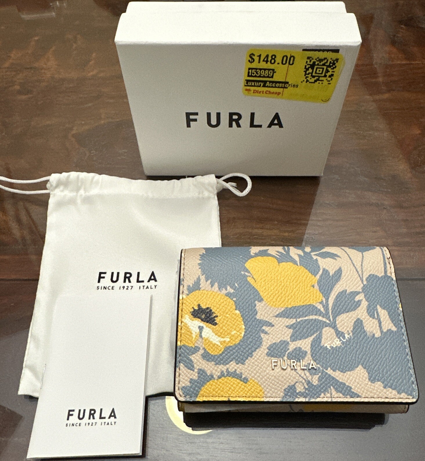 FURLA Classic Leather Tri-Fold Wallet Floral Pattern New In Box ($148 Retail)