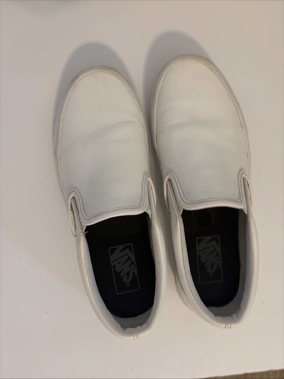 Unisex VANS White Leather Slip -Ons Mens 7/Women’s 8.5- Great Condition