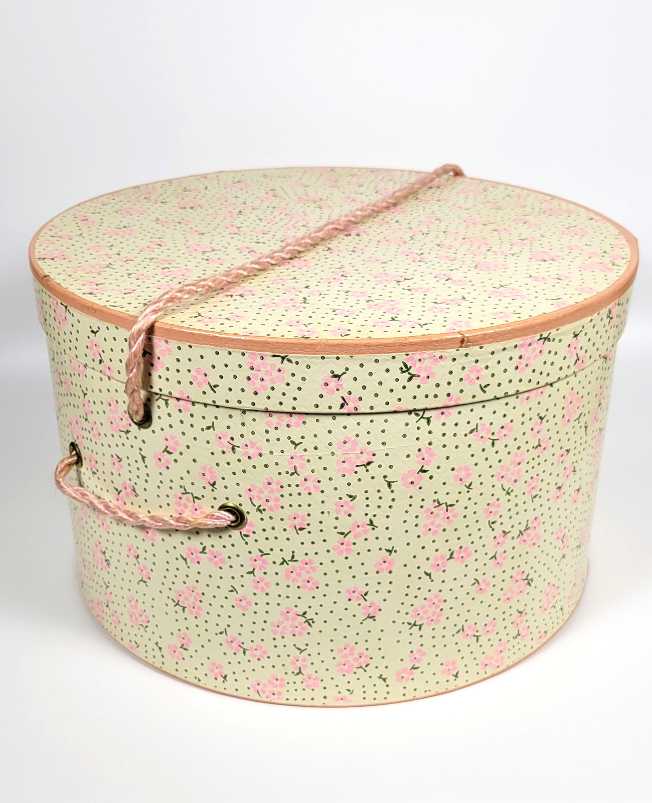 Vintage Floral Hat Box ~ 6.75 Inches Deep ~ 11 Inches Wide