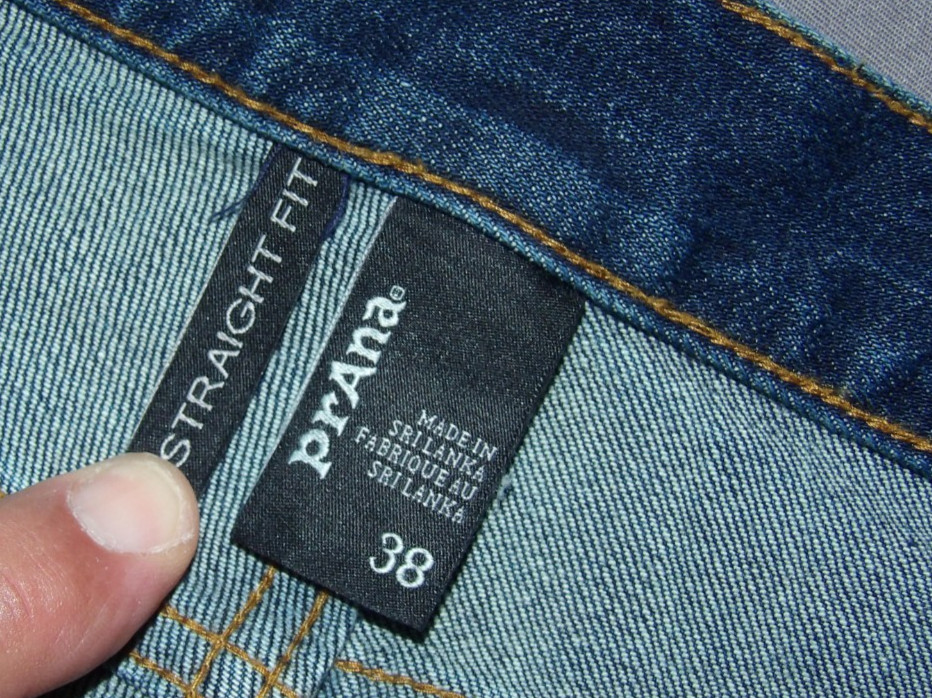 PRANA Medium Wash Stretch Straight Leg Denim Jeans Men’s 38 X 30
