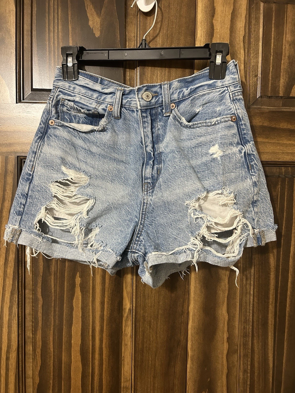 American Eagle Outfitters High Rise Light Wash Distressed Denim Shorts Size 4