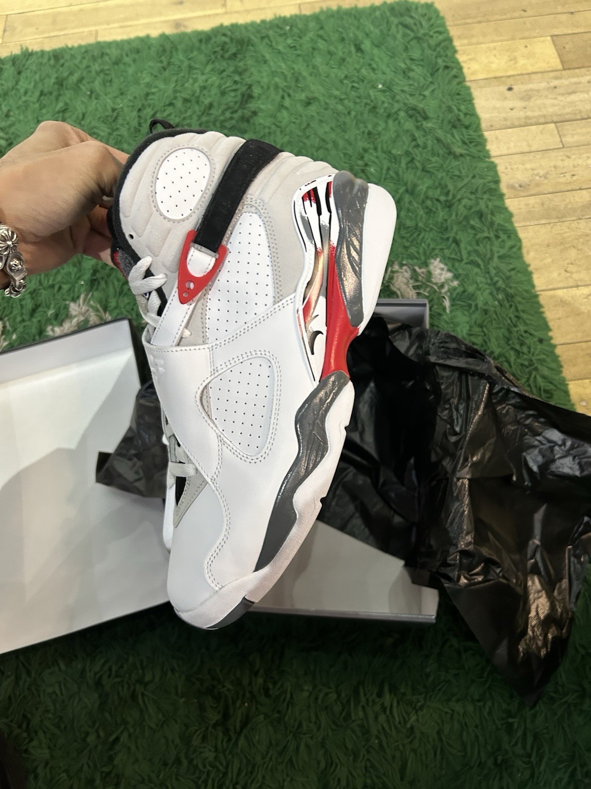 Size 11 – Air Jordan 8 Retro 2025 Bugs Bunny