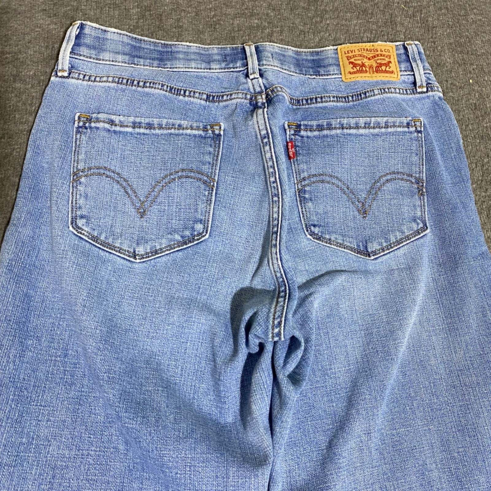 Levi’s 525 Perfect Waist Jeans Womens 10M Light Wash Blue Denim 30×31 Boho Prep