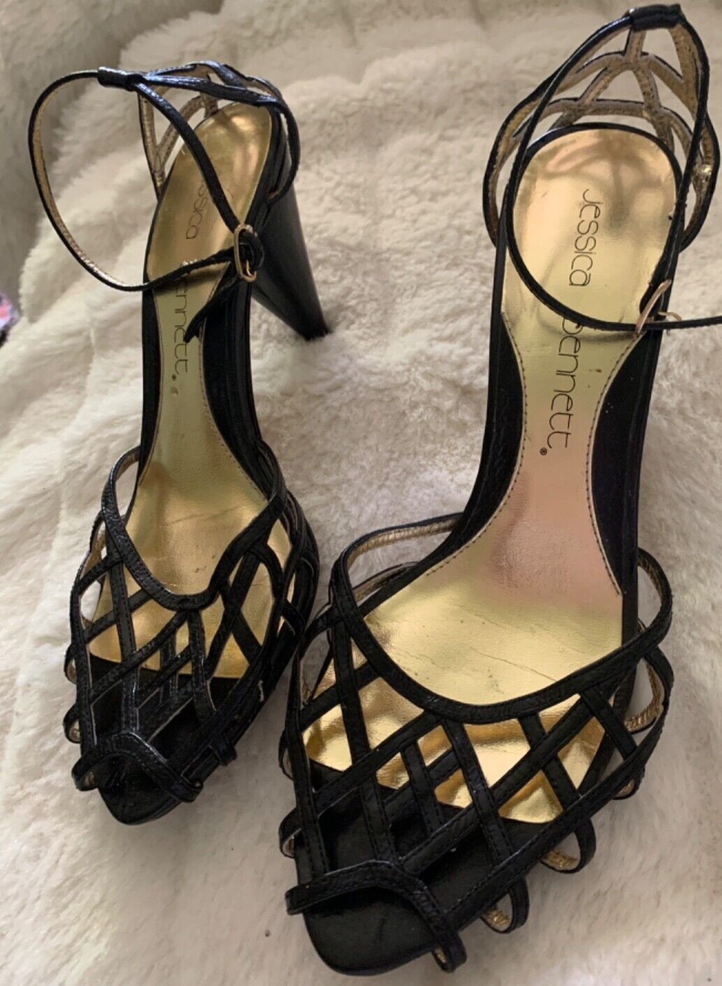 JESSICA BENNETT SIZE 8.5 BLACK Leather Short Heel Ankle Strap Cut Outs Open Toe