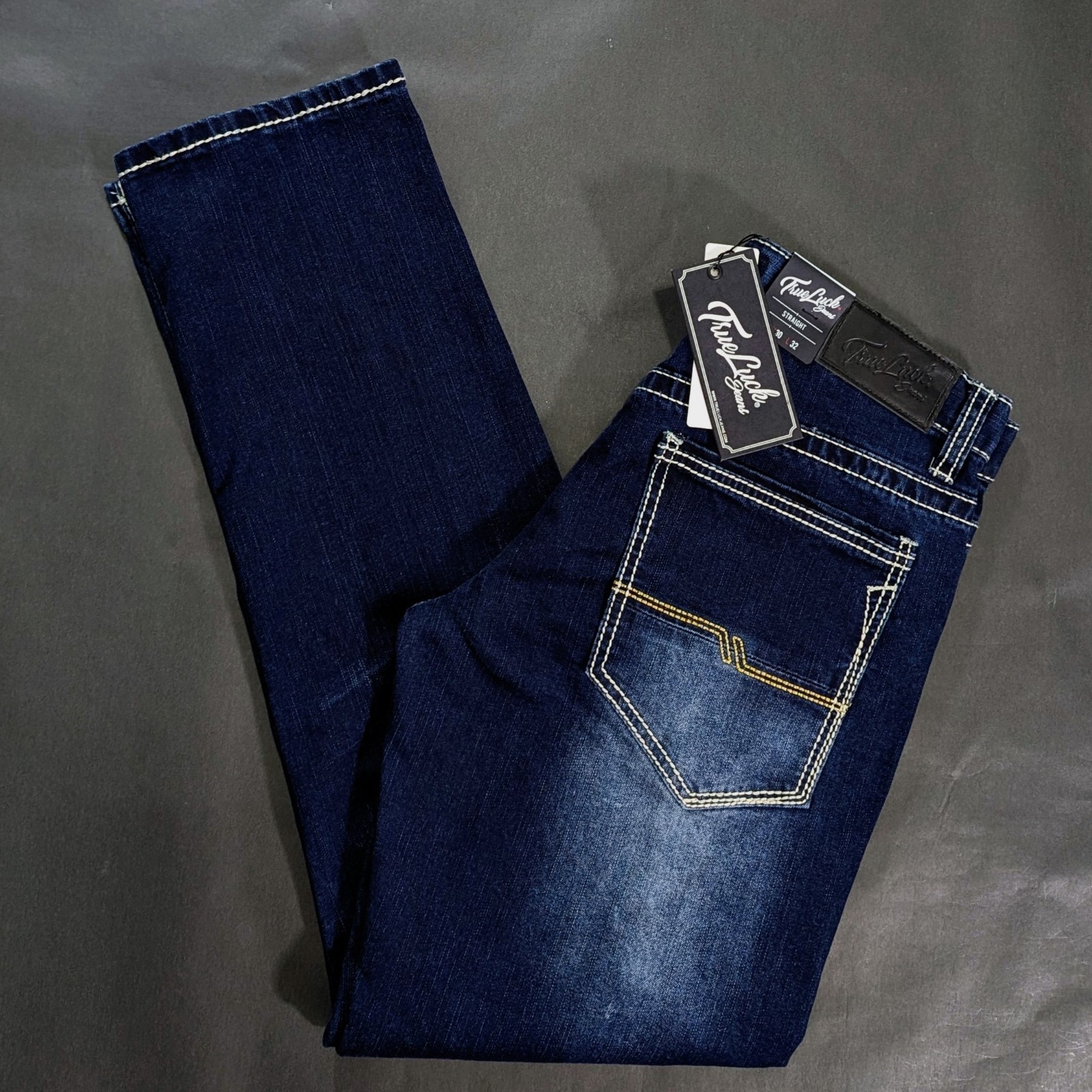 True Luck Straight Leg Jeans Men’s Size 30×32 32×32 Gold Stitched Pockets