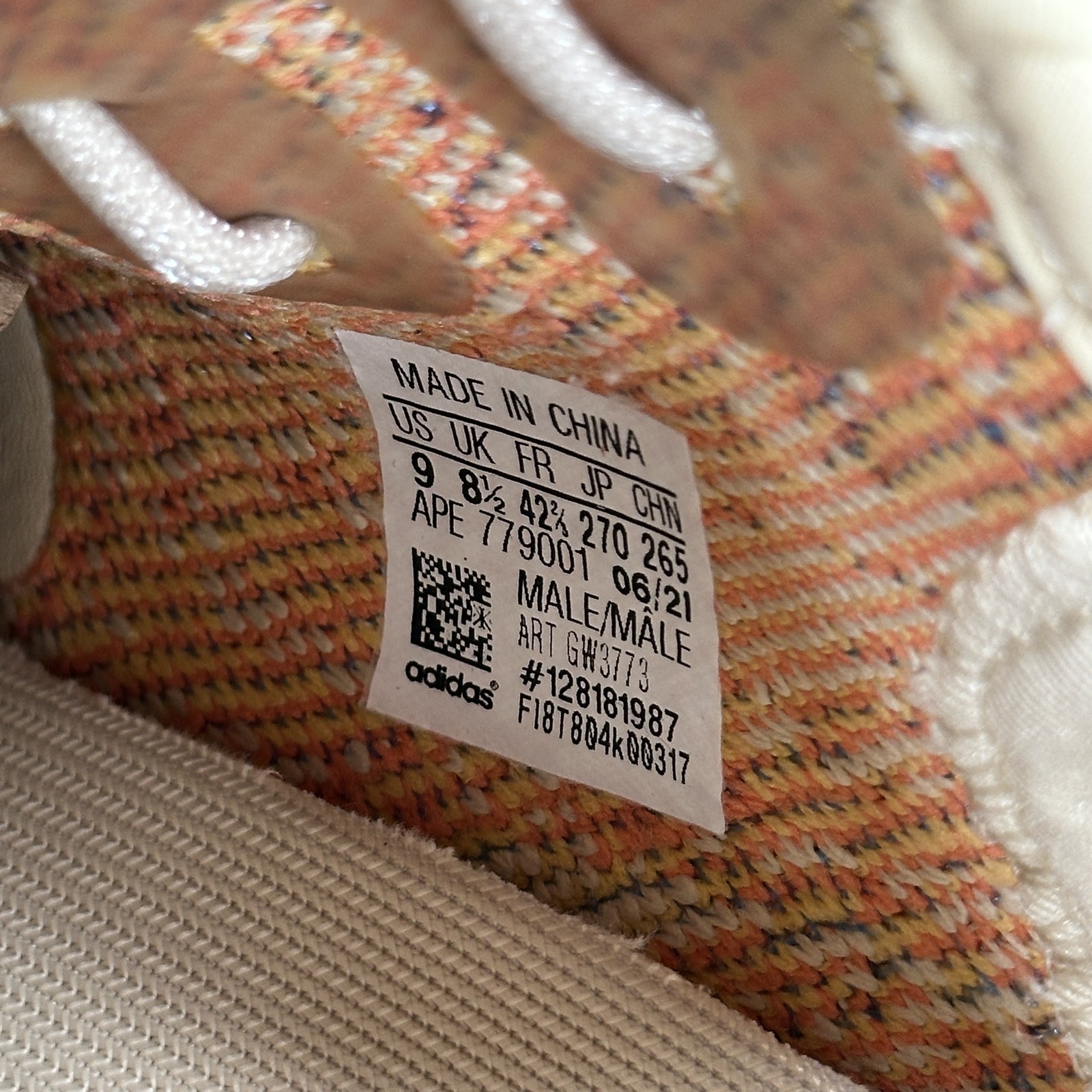 Size 9M/10.5W – adidas Yeezy Boost 350 V2 MX Oat *pre-owned* SIZE 9 GW3773 Pre-O