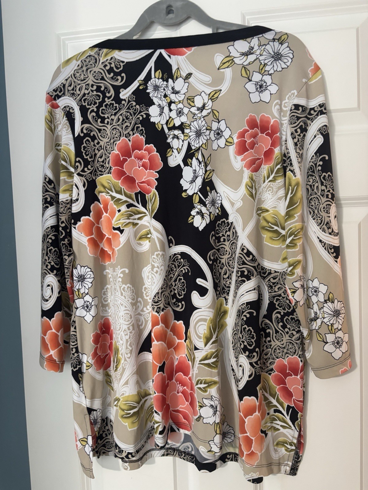 JM Collection Women’s Plus 1X Multicolor Floral V-Neck 3/4 Knit Stretch Tunic