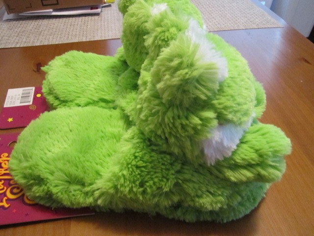 FLUFFER SCUFFER PLUSH CUTE COZY WARM GREEN FROG SLIPPERS 5/6 SMALL BRAND NEW