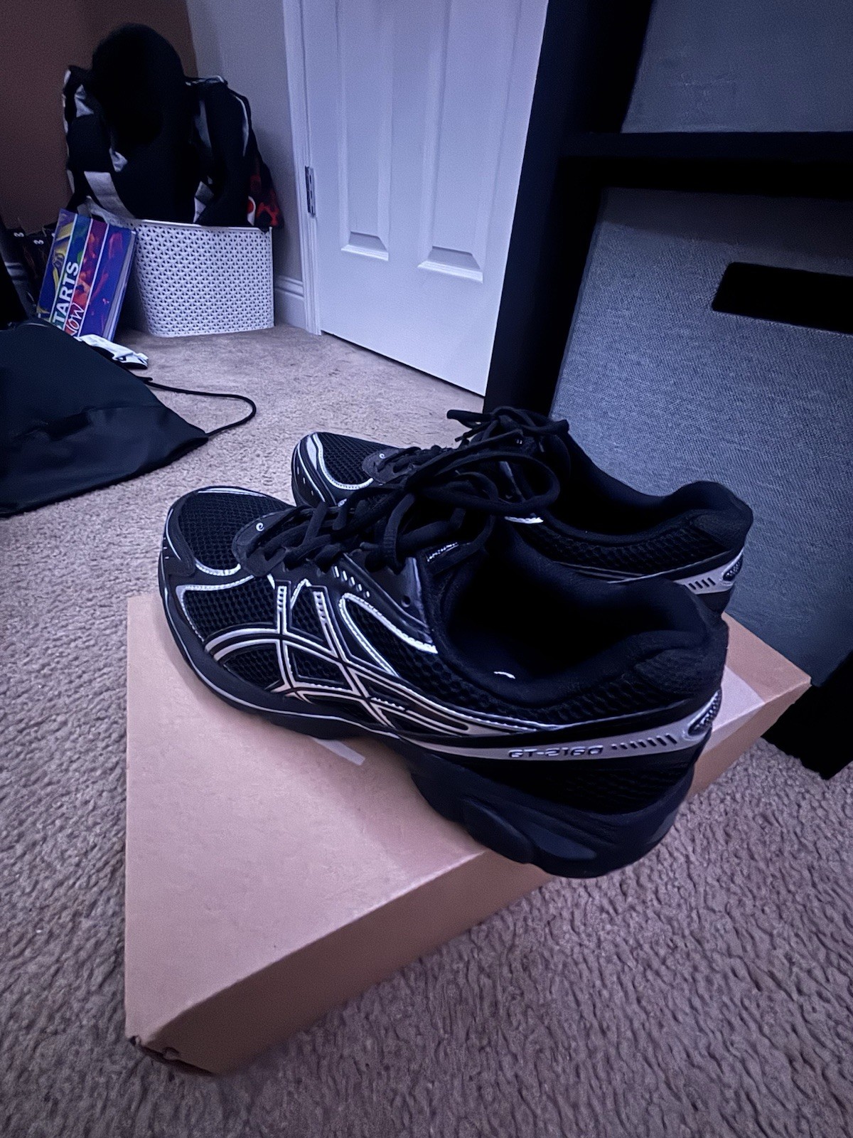 ASICS GT 2160 Black/Pure Silver Size 10