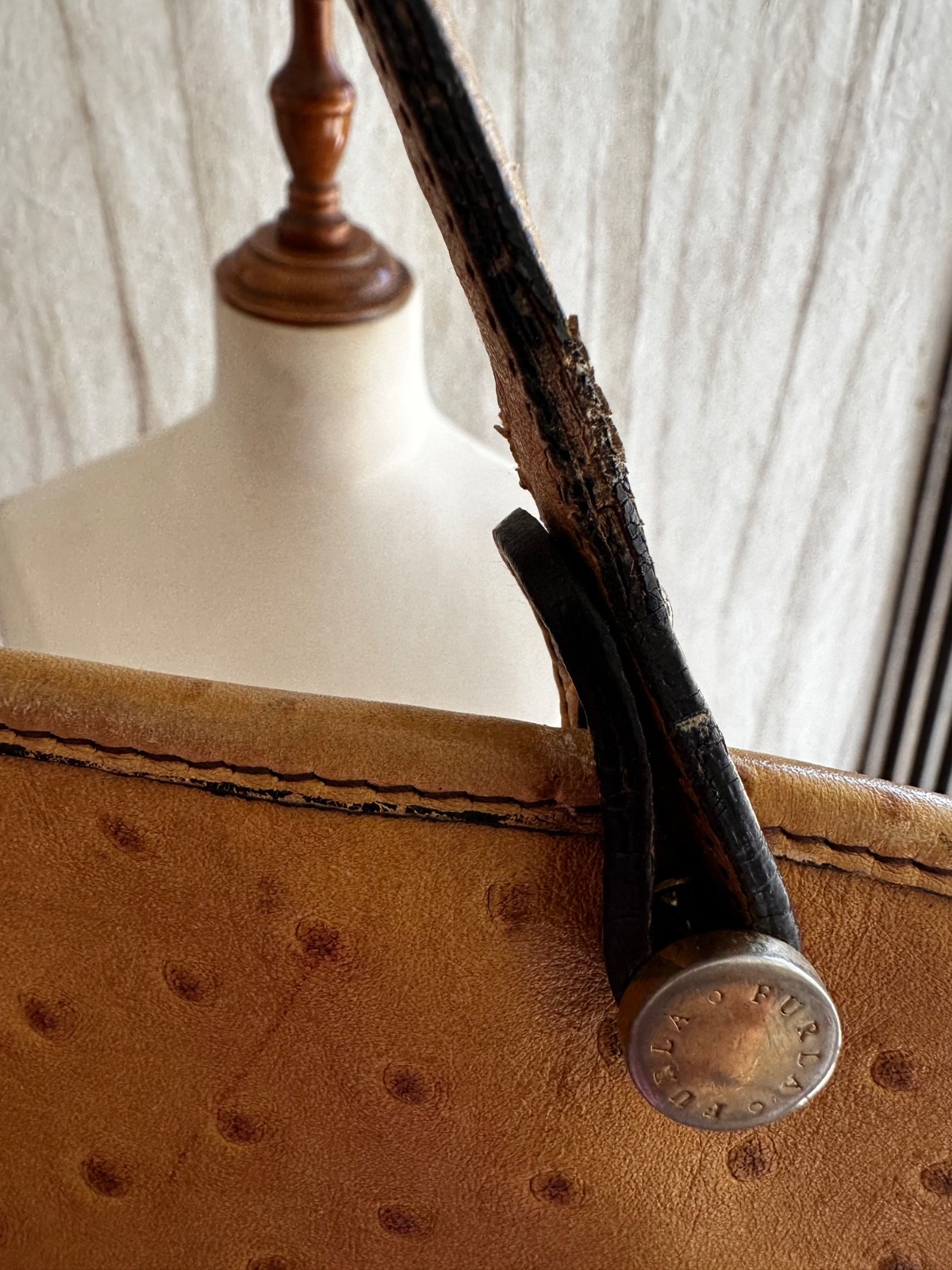 Furla handbag/shoulder bag in beige ostrich-embossed leather