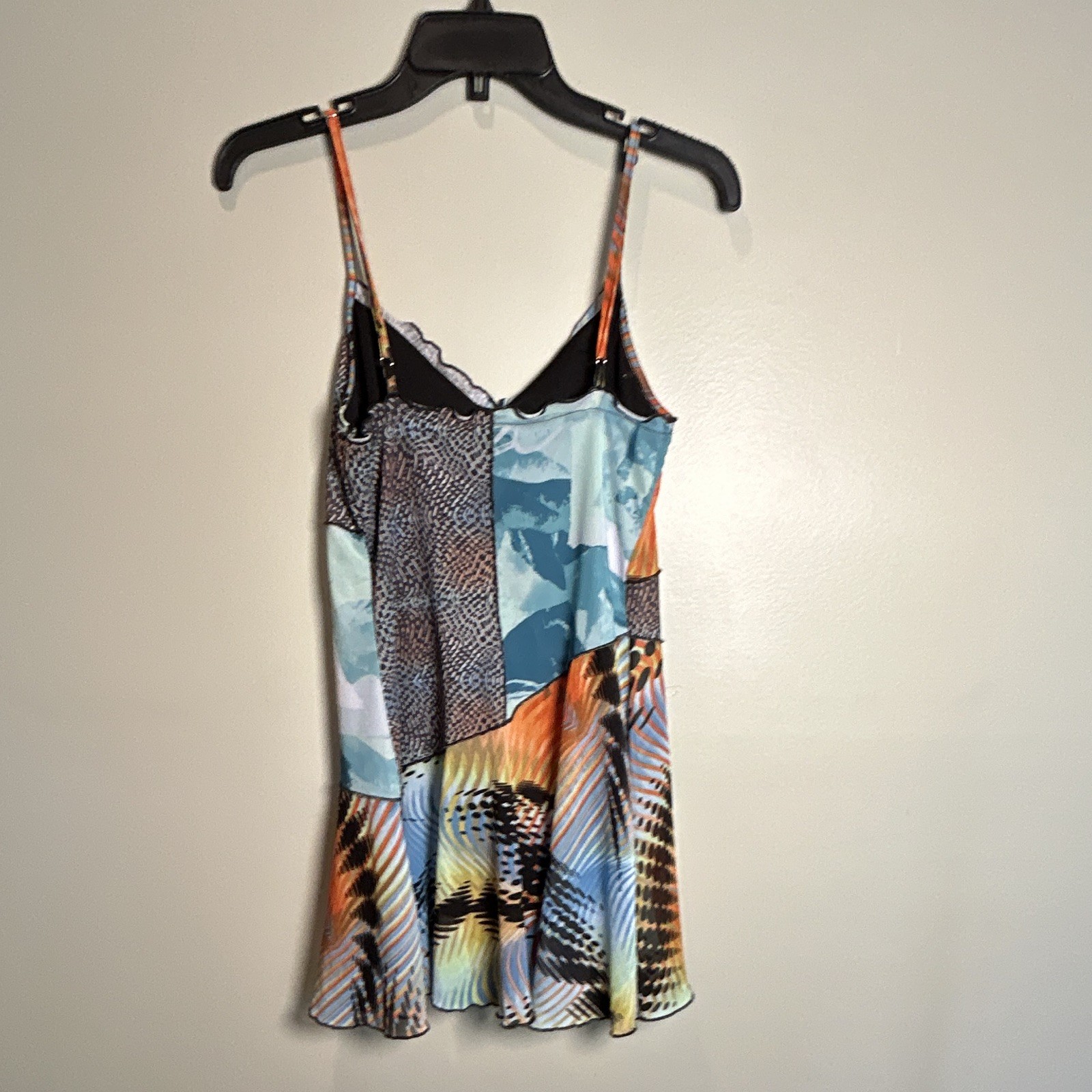 Vintage Y2K Fitted Geometric Women’s Medium Spaghetti Strap Tank Top.