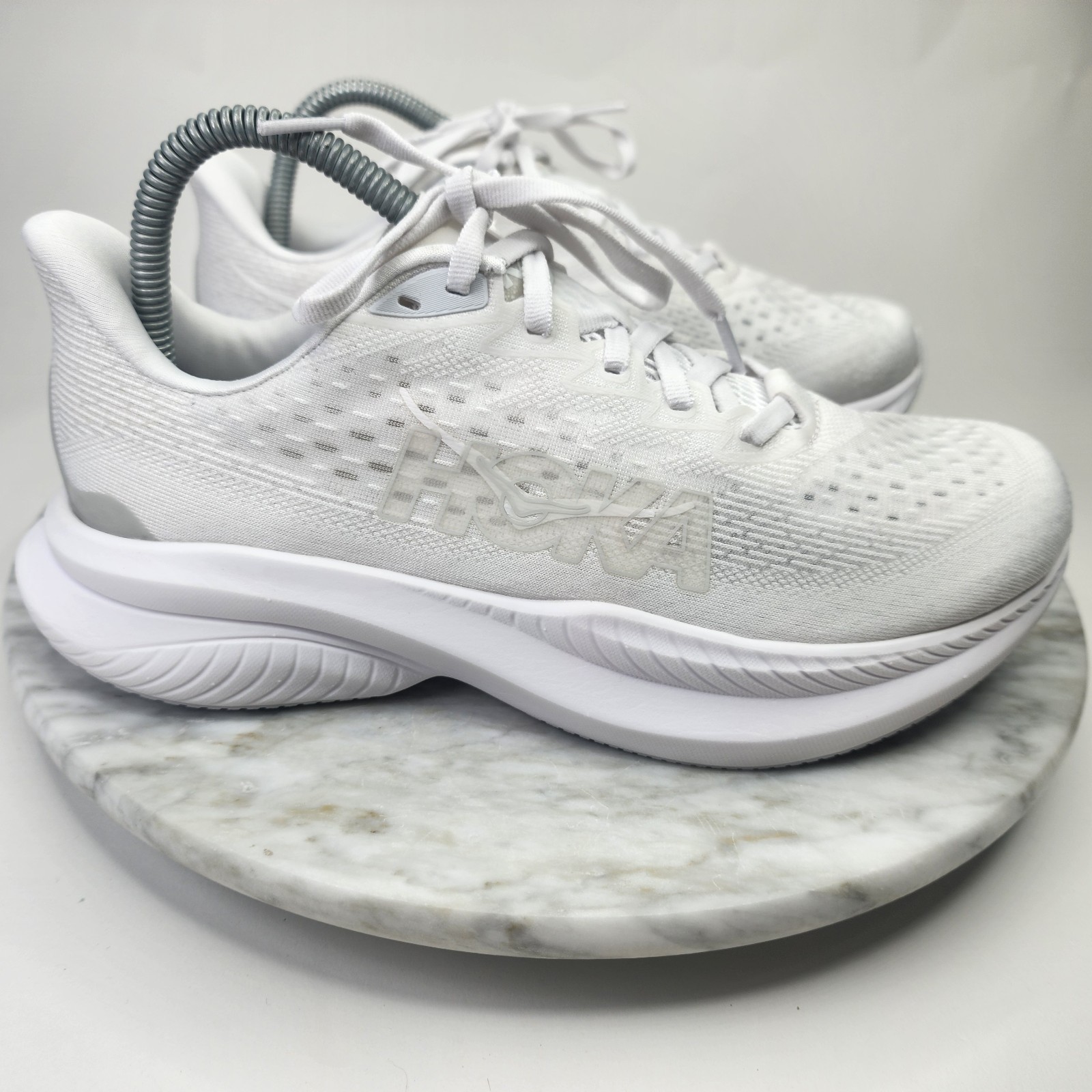 Hoka One One Mach 6 Triple White Running Shoe’s Women’s Size 8.5D 1147834WWH