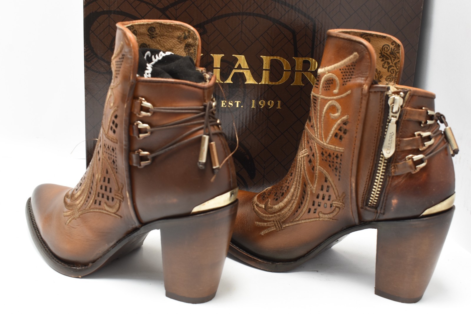 Ladies Cuadra CU434 LD Satro Chestnut Laser & Embroidery Round Toe Size 8 West