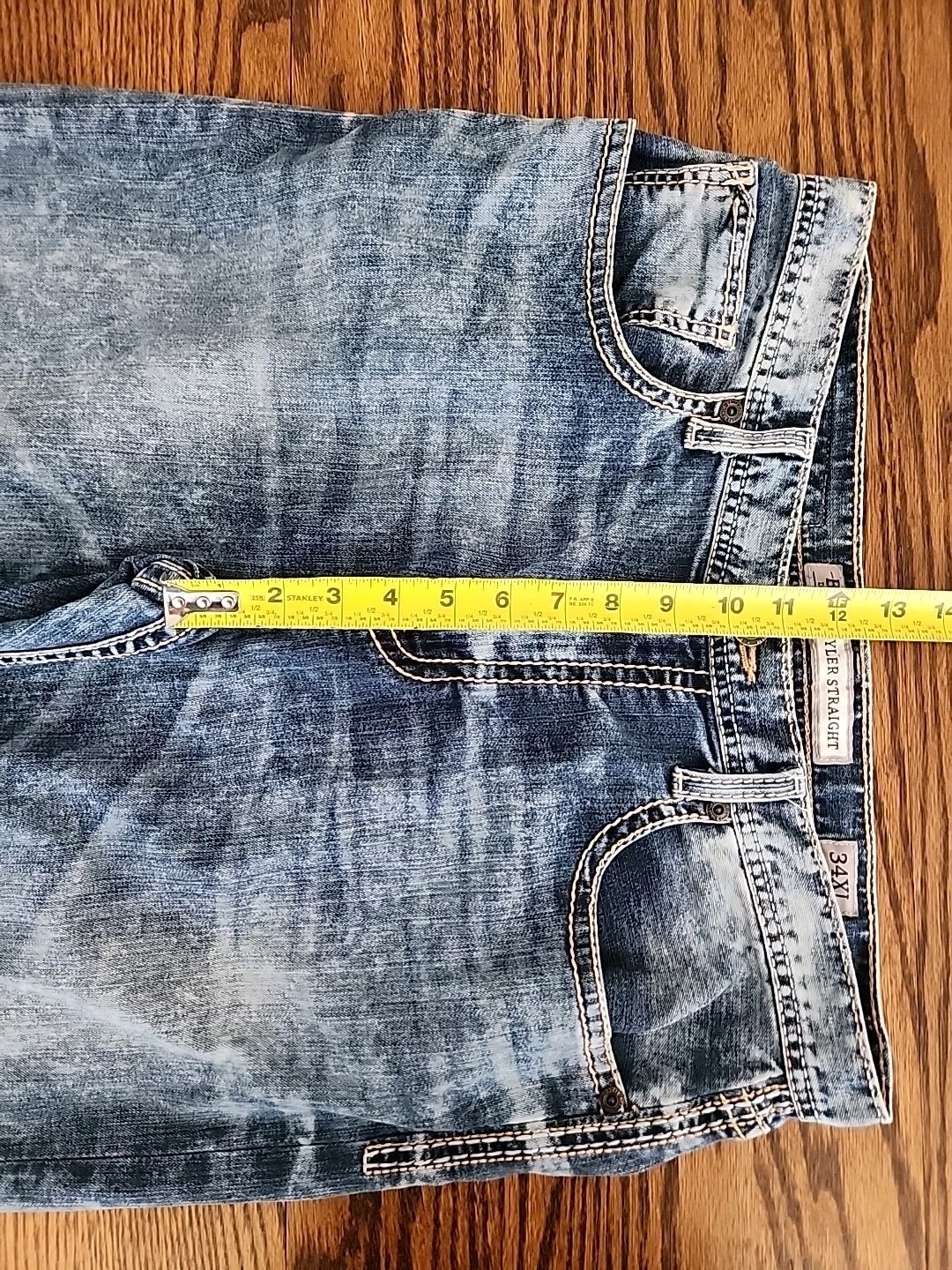 Buckle BKE Tyler Straight 34XL Medium Wash Whiskering Men’s Blue Jeans 34/35