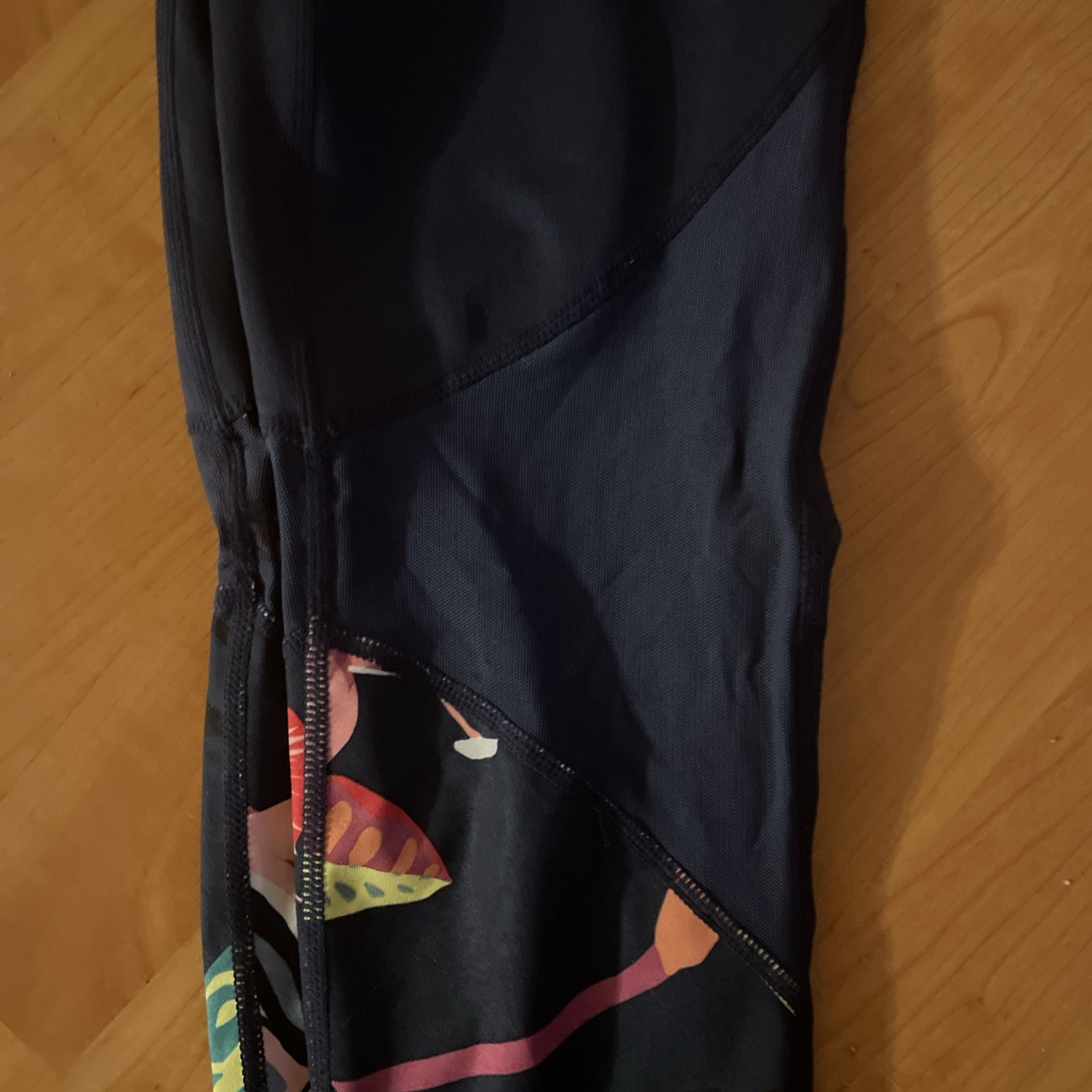 JOYLAB Size XS Navy Blue Tropical Leaves Mesh Inset at Knees Leggings