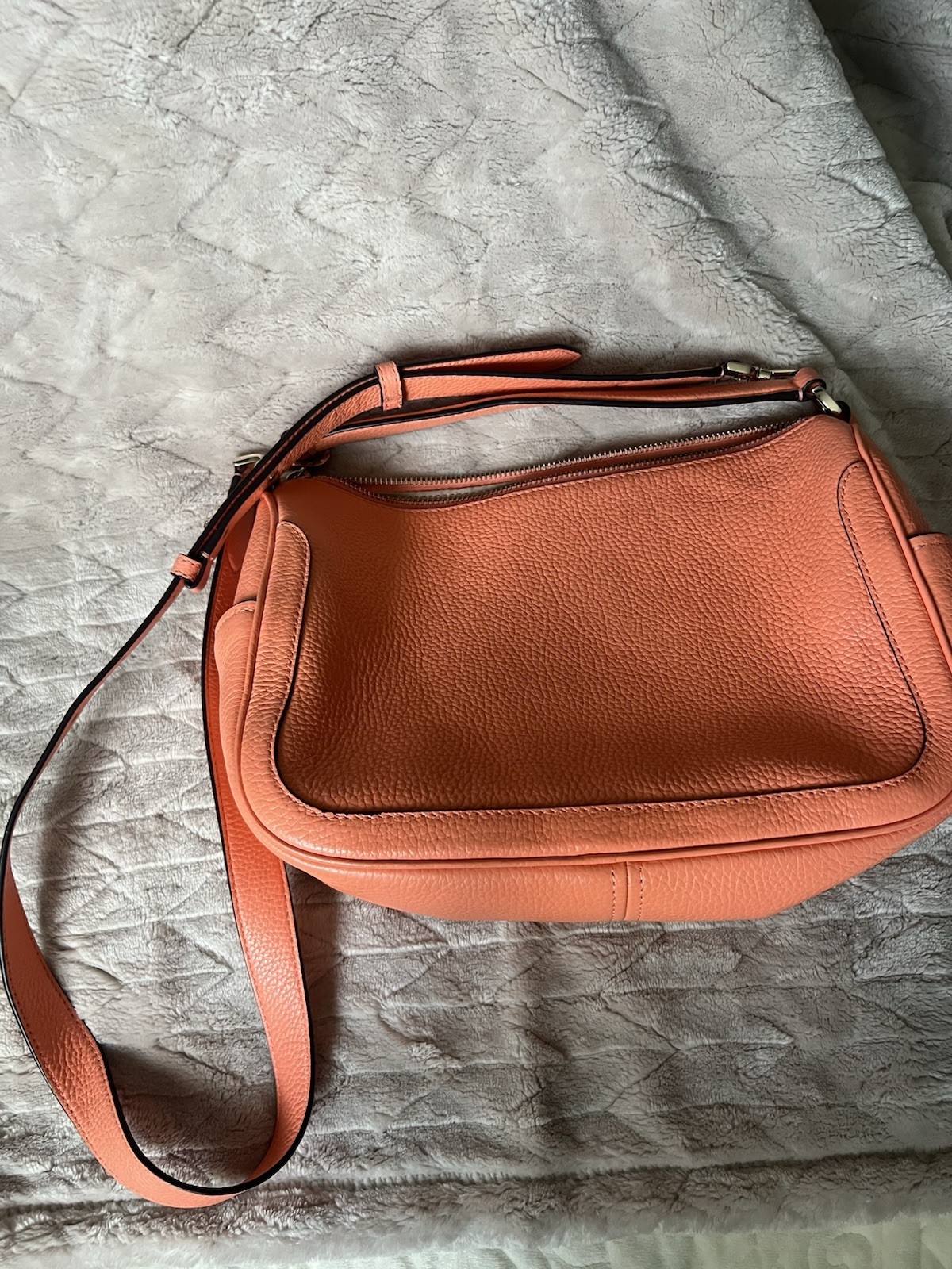 Kate Spade New York Pebbled Peach Medium Shoulder/Crossbody Bag Zip Top Gold