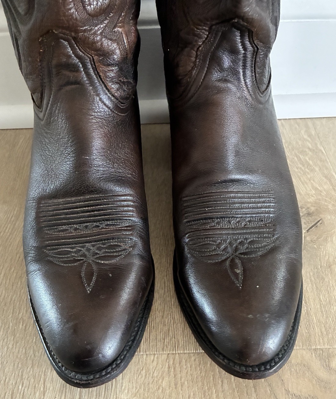 Lucchese Cowboy Boots 2000 Lone Star Calfskin Men’s 11 B T3099R4 Walnut Brown