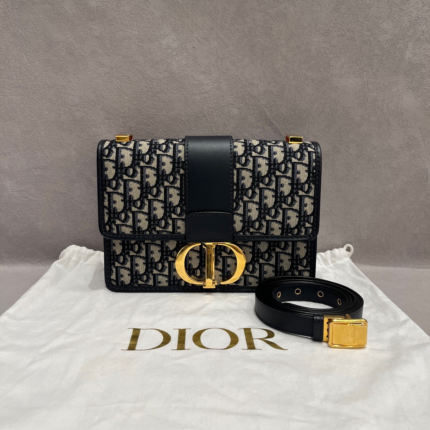 Dior 30 Montaigne Medium Navy Beige Canvas Calfskin Crossbody Bag US Ship