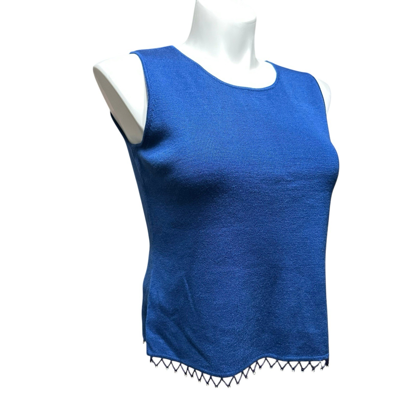 Requirements NWT Women’s Large Top Blue Sleeveless Beaded Fringe Shirt New