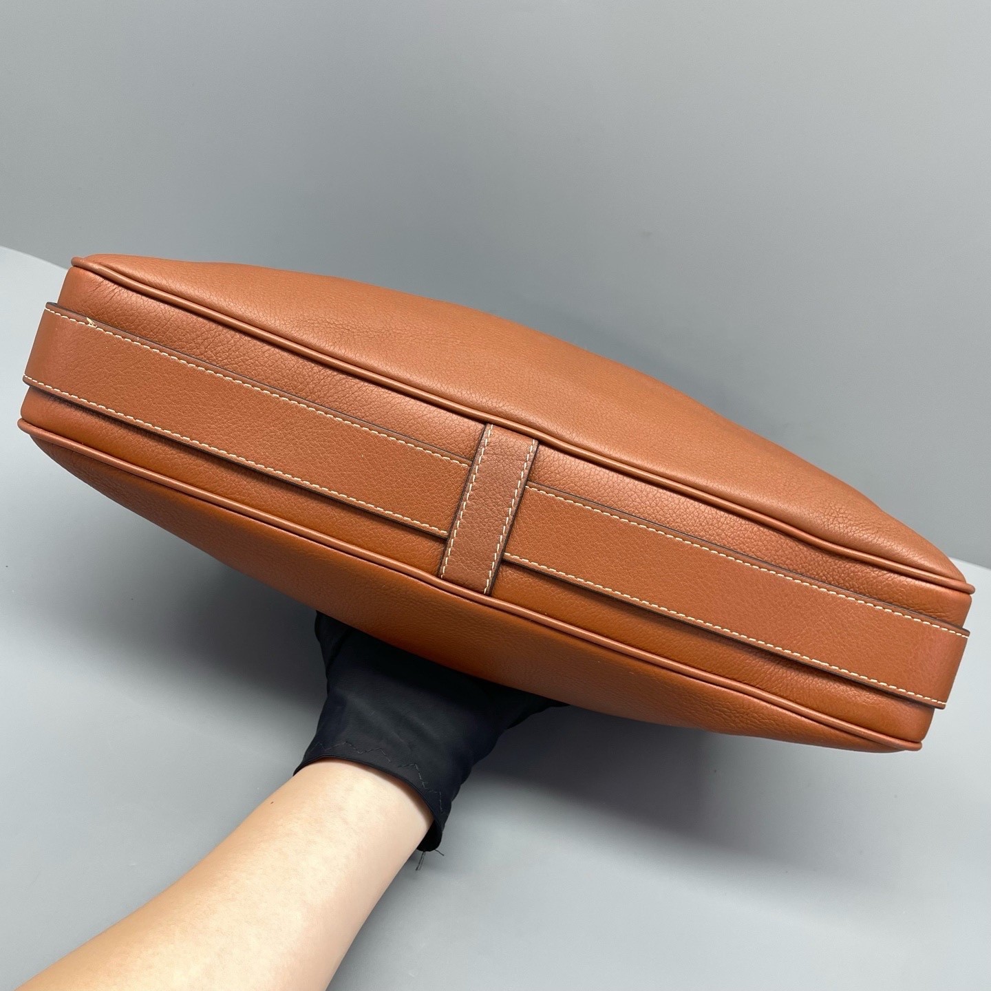 Celine Pre-Owned Authentic Underarm Bag Caramel 35*20*6cm