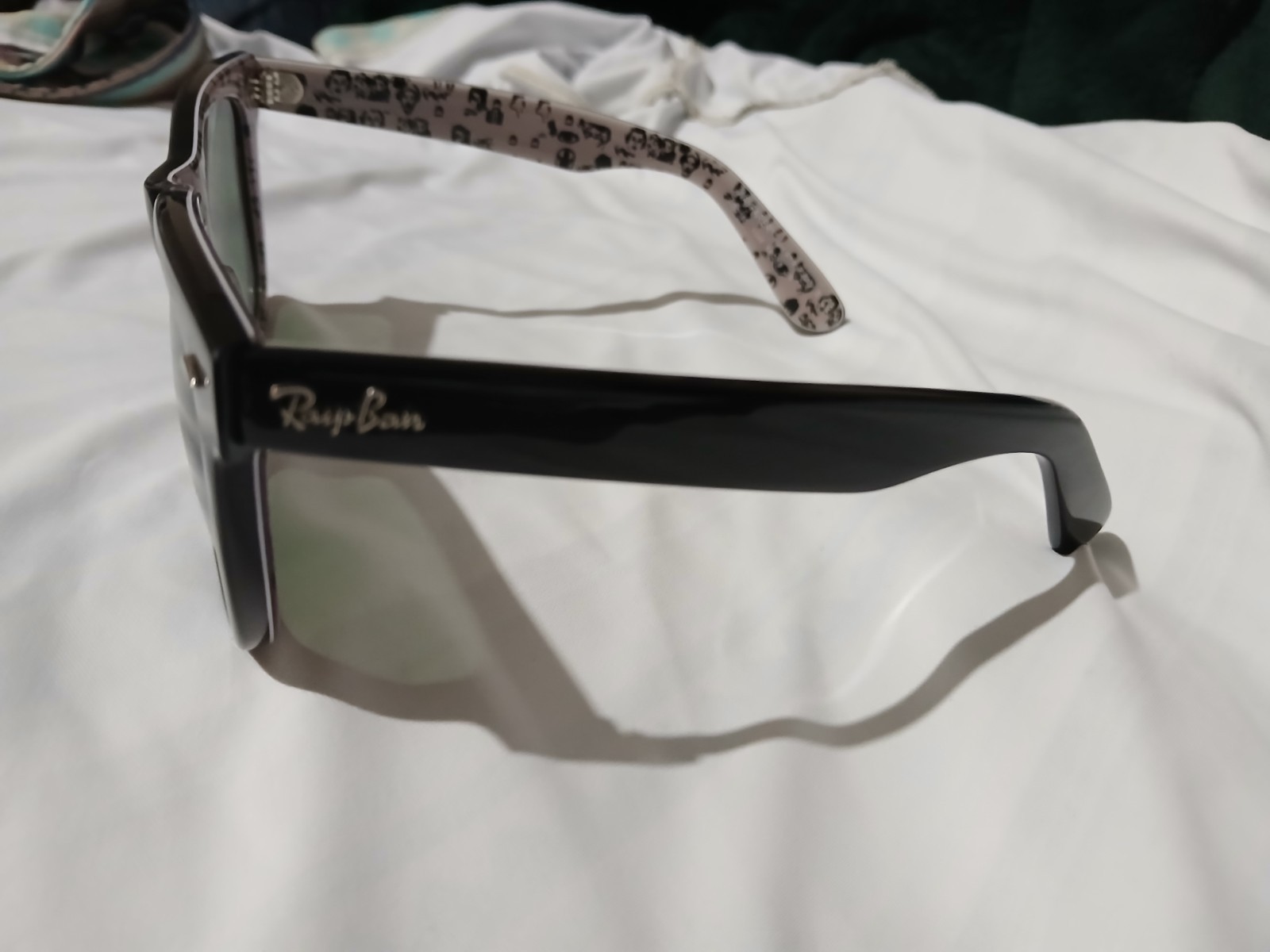 Ray-Ban Sunglasses RB2140 Original Wayfarer Black Frame