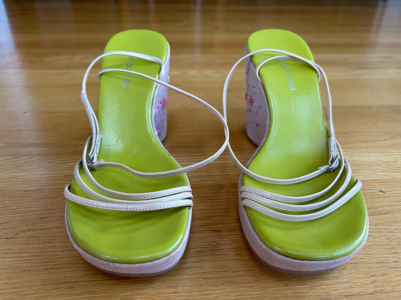 Sergio Rossi Beige Leather Rhinestone & Flower Espadrilles Sandals SZ IT 40 Good